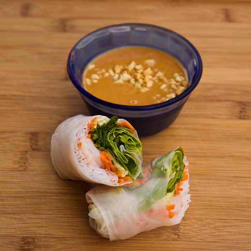 Vietnamese Shrimp Spring Rolls With Peanut Sauce